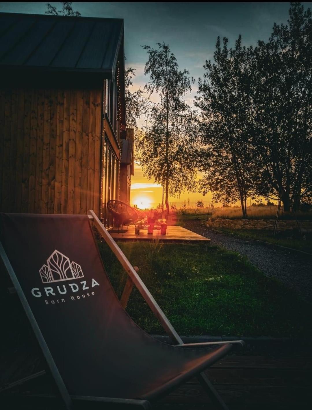 Grudza Barn House Villa ภายนอก รูปภาพ